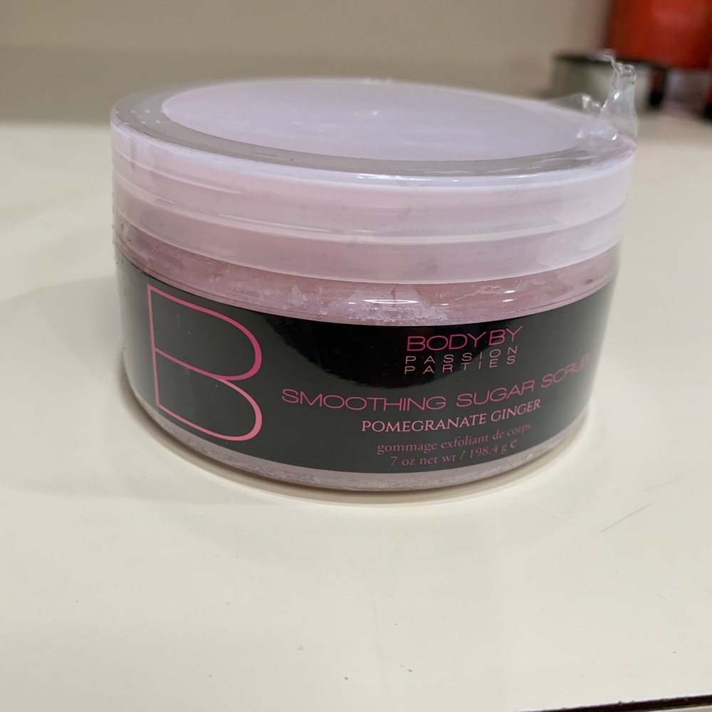 Passion Parties Soothing Sugar Scrub Pomegranate Ginger 7oz paraben-free NWT